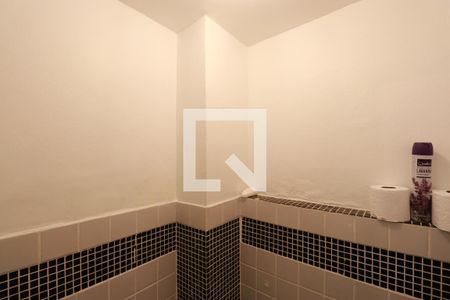 Casa à venda com 220m², 4 quartos e 3 vagasBanheiro /Salão