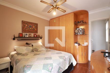 Casa à venda com 220m², 4 quartos e 3 vagasSuíte 1