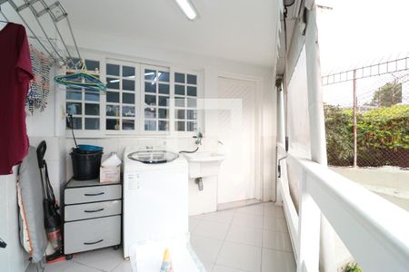 Casa à venda com 220m², 4 quartos e 3 vagasÁrea de Serviço