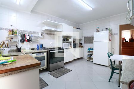 Casa à venda com 220m², 4 quartos e 3 vagasCozinha