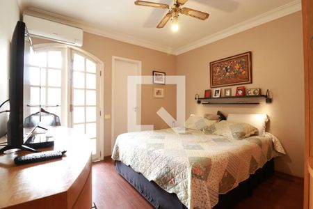 Casa à venda com 220m², 4 quartos e 3 vagasSuíte 1