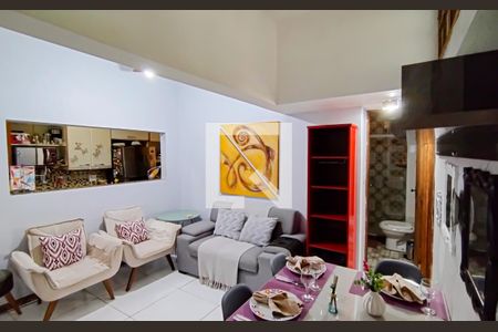 sala de apartamento para alugar com 2 quartos, 50m² em Pechincha, Rio de Janeiro