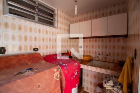 Casa à venda com 359m², 3 quartos e 3 vagas Casa à venda com 359m², 3 quartos e 3 vagasÁrea de Serviço