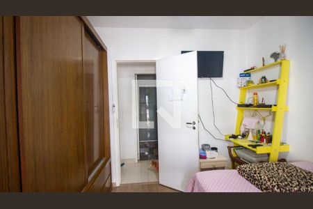 Apartamento à venda com 220m², 4 quartos e 2 vagas Apartamento à venda com 220m², 4 quartos e 2 vagasQuarto 1