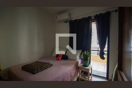 Apartamento à venda com 220m², 4 quartos e 2 vagas Apartamento à venda com 220m², 4 quartos e 2 vagasQuarto 1