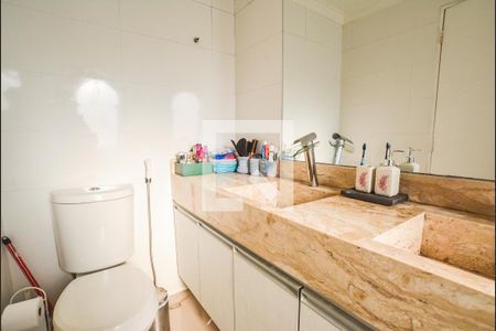 Apartamento à venda com 113m², 3 quartos e 2 vagasBanheiro da Suíte 2