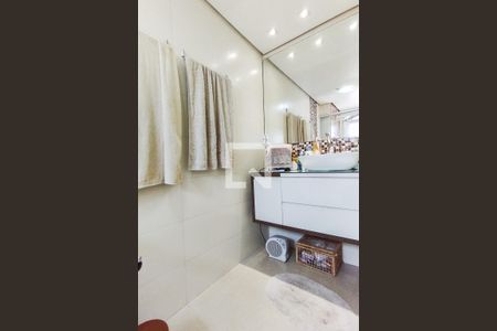Apartamento à venda com 207m², 3 quartos e 2 vagasBanheiro Suíte 