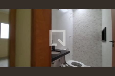 Casa à venda com 120m², 3 quartos e sem vaga Casa à venda com 120m², 3 quartos e sem vagaBanheiro 2