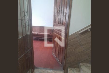Entrada de apartamento para alugar com 2 quartos, 30m² em Santa Rosa de Lima, Porto Alegre