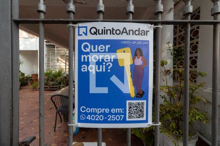 Casa à venda com 180m², 2 quartos e 2 vagas Casa à venda com 180m², 2 quartos e 2 vagasPlaquinha