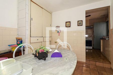 Casa à venda com 141m², 2 quartos e 1 vaga