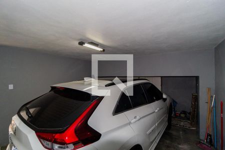 Casa à venda com 330m², 2 quartos e 2 vagas Casa à venda com 330m², 2 quartos e 2 vagasGaragem