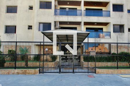 Apartamento para alugar com 220m², 3 quartos e 2 vagas