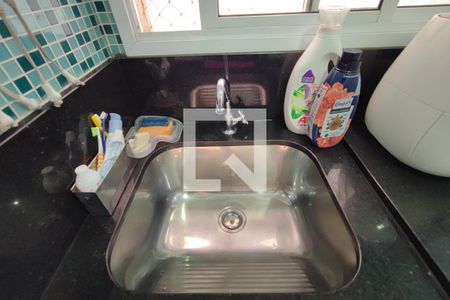 Apartamento à venda com 64m², 2 quartos e 1 vaga Apartamento à venda com 64m², 2 quartos e 1 vagaÁrea de Serviço