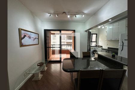Sala de apartamento para alugar com 3 quartos, 78m² em Alphaville, Barueri