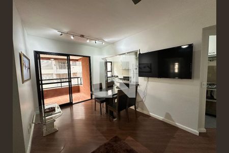Sala de apartamento para alugar com 3 quartos, 78m² em Alphaville, Barueri
