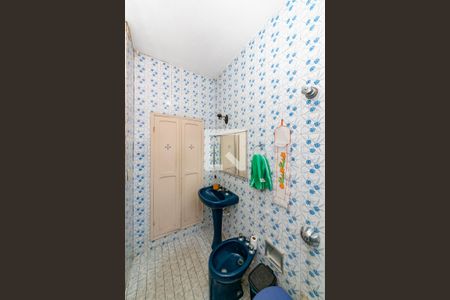 Casa à venda com 245m², 3 quartos e 25 vagas Casa à venda com 245m², 3 quartos e 25 vagasBanheiro