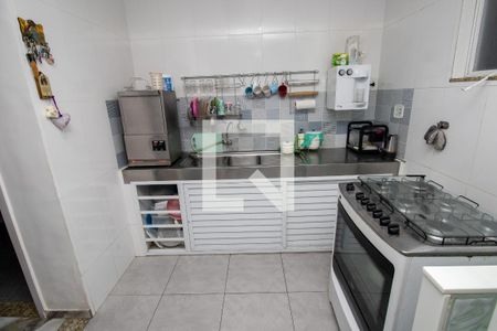 Casa de condomínio à venda com 198m², 4 quartos e 2 vagasCozinha
