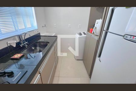 Apartamento à venda com 52m², 1 quarto e 1 vaga Apartamento à venda com 52m², 1 quarto e 1 vagaCozinha
