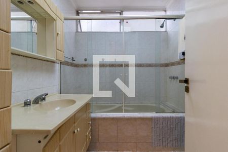 Apartamento à venda com 135m², 3 quartos e 1 vaga Apartamento à venda com 135m², 3 quartos e 1 vagaBanheiro Suite