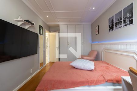 Apartamento à venda com 135m², 3 quartos e 1 vaga Apartamento à venda com 135m², 3 quartos e 1 vagaQuarto 3