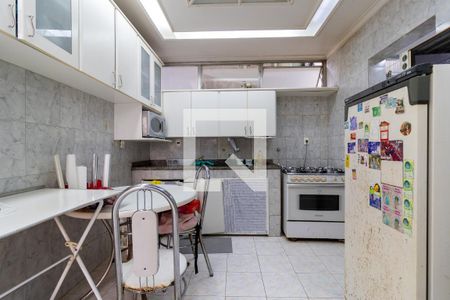 Apartamento à venda com 135m², 3 quartos e 1 vaga Apartamento à venda com 135m², 3 quartos e 1 vagaCozinha
