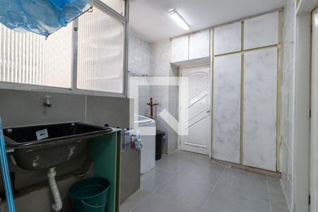 Apartamento à venda com 135m², 3 quartos e 1 vaga Apartamento à venda com 135m², 3 quartos e 1 vagaÁrea de Serviço