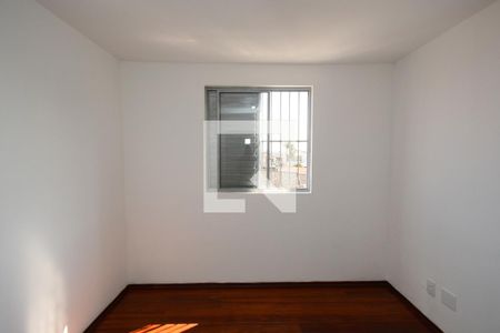 Apartamento à venda com 58m², 2 quartos e 1 vagaQuarto 2