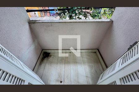 Casa à venda com 120m², 3 quartos e sem vaga Casa à venda com 120m², 3 quartos e sem vagaSacada