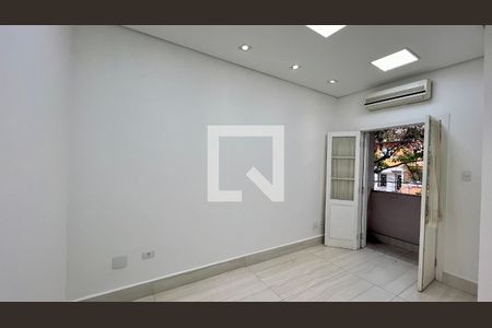 Casa à venda com 120m², 3 quartos e sem vaga Casa à venda com 120m², 3 quartos e sem vagaSuite
