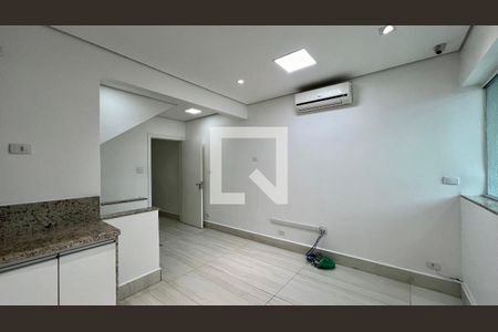Casa à venda com 120m², 3 quartos e sem vaga Casa à venda com 120m², 3 quartos e sem vagaCozinha