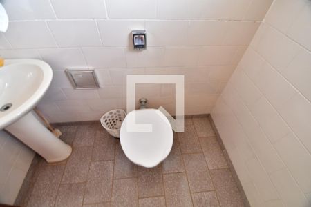 Casa à venda com 273m², 4 quartos e 2 vagasBanheiro - Edícula