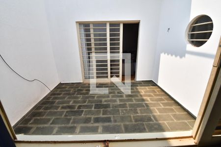 Casa à venda com 273m², 4 quartos e 2 vagasQuarto 1 - Vista