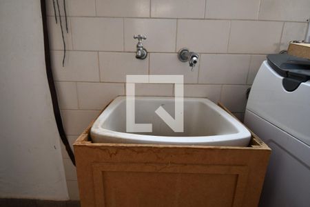 Casa à venda com 273m², 4 quartos e 2 vagasÁrea de Serviço