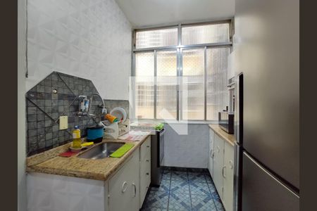 Apartamento à venda com 80m², 3 quartos e 1 vaga Apartamento à venda com 80m², 3 quartos e 1 vagaCozinha e Área de Serviço