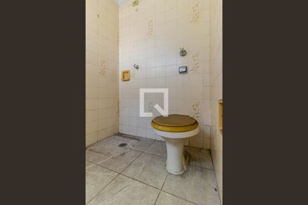 Casa à venda com 210m², 5 quartos e 3 vagasBanheiro