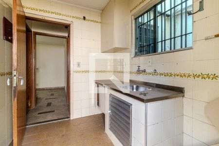 Casa à venda com 210m², 5 quartos e 3 vagasCozinha 2