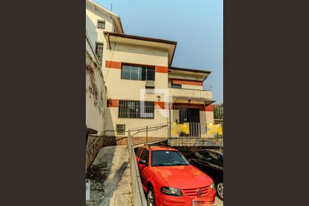 Casa à venda com 210m², 5 quartos e 3 vagasFachada