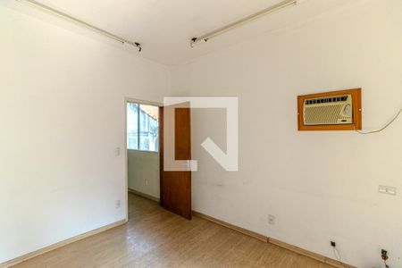 Casa à venda com 210m², 5 quartos e 3 vagasQuarto 2