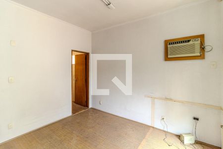 Casa à venda com 210m², 5 quartos e 3 vagasSuíte 2