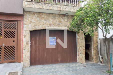 Casa à venda com 160m², 3 quartos e 1 vaga Casa à venda com 160m², 3 quartos e 1 vagaFachada