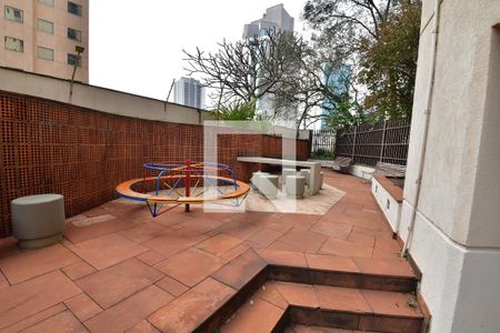 Apartamento à venda com 170m², 3 quartos e 3 vagasÁrea comum - Playground