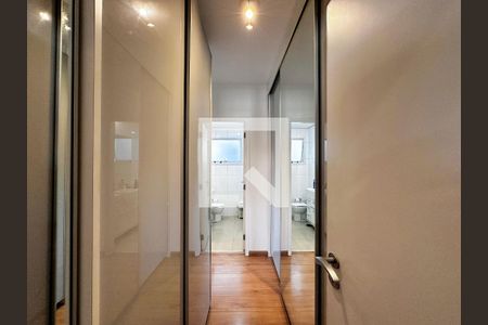 Apartamento à venda com 134m², 3 quartos e 3 vagasCloset Suíte 3