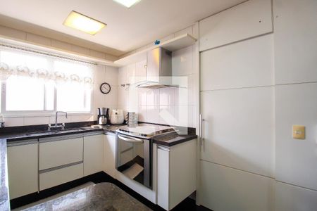 Apartamento à venda com 132m², 4 quartos e 3 vagasCozinha