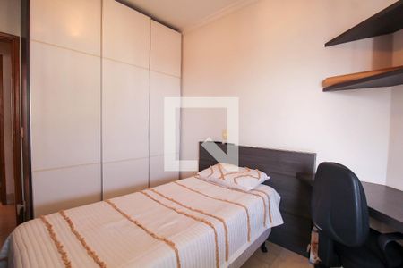 Apartamento à venda com 132m², 4 quartos e 3 vagasQuarto 2