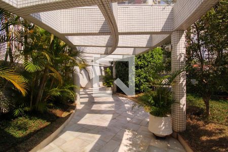 Apartamento à venda com 132m², 4 quartos e 3 vagasEntrada