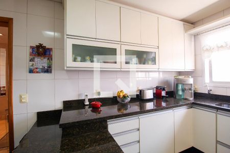 Apartamento à venda com 132m², 4 quartos e 3 vagasCozinha