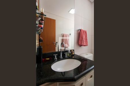 Apartamento à venda com 132m², 4 quartos e 3 vagasBanheiro da Suíte 4