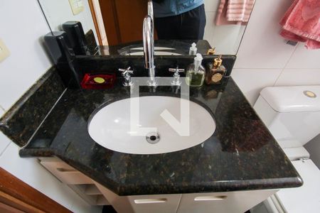 Apartamento à venda com 132m², 4 quartos e 3 vagasBanheiro da Suíte 4