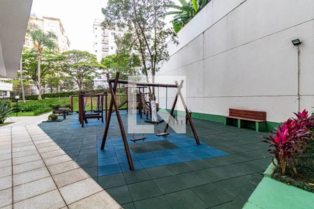 Apartamento à venda com 136m², 3 quartos e 3 vagas Apartamento à venda com 136m², 3 quartos e 3 vagasÁrea comum - Playground